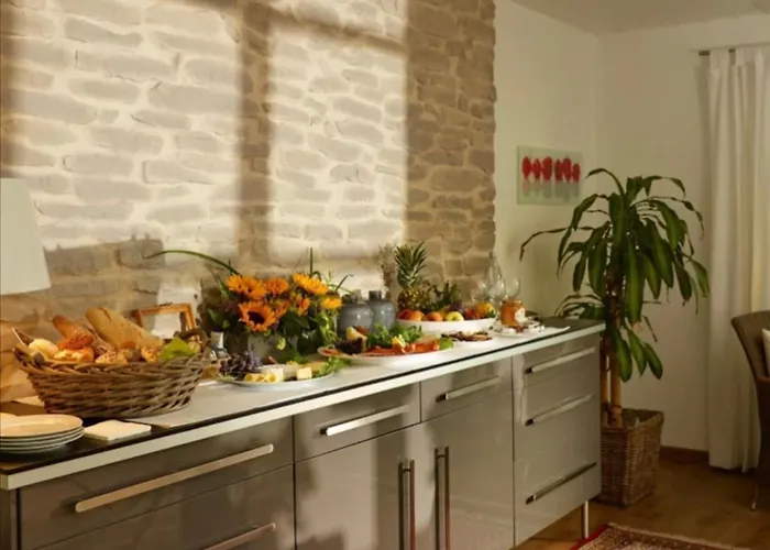 Landhauskiebel 招待所